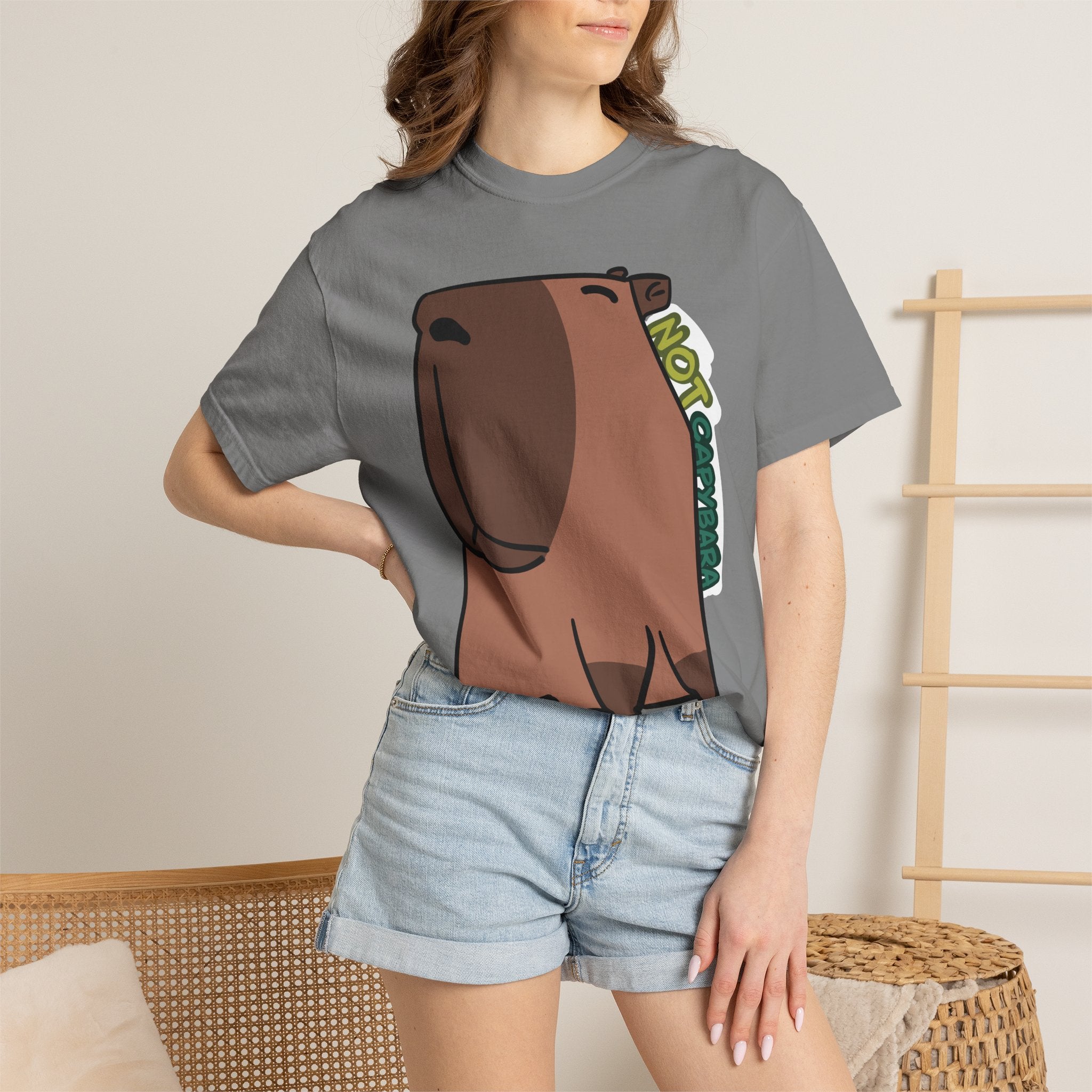 T-shirt Capybara — T-shirt unisexe mignon de dessin animé "Pas un Capybara"
