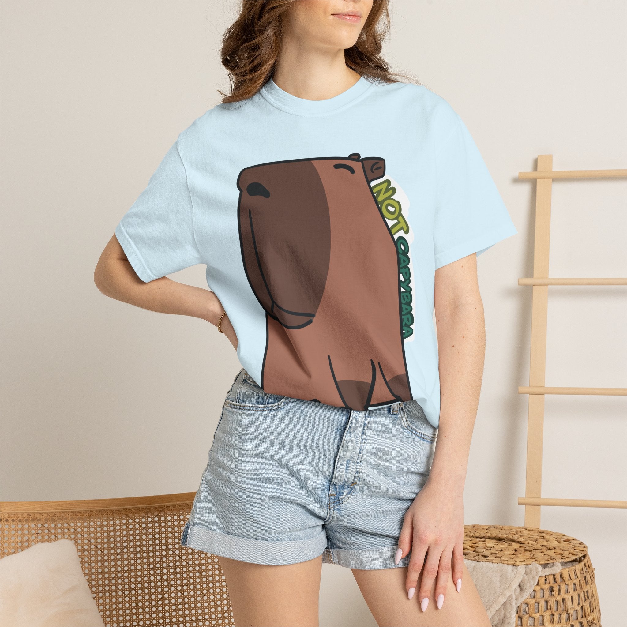 T-shirt Capybara — T-shirt unisexe mignon de dessin animé "Pas un Capybara"