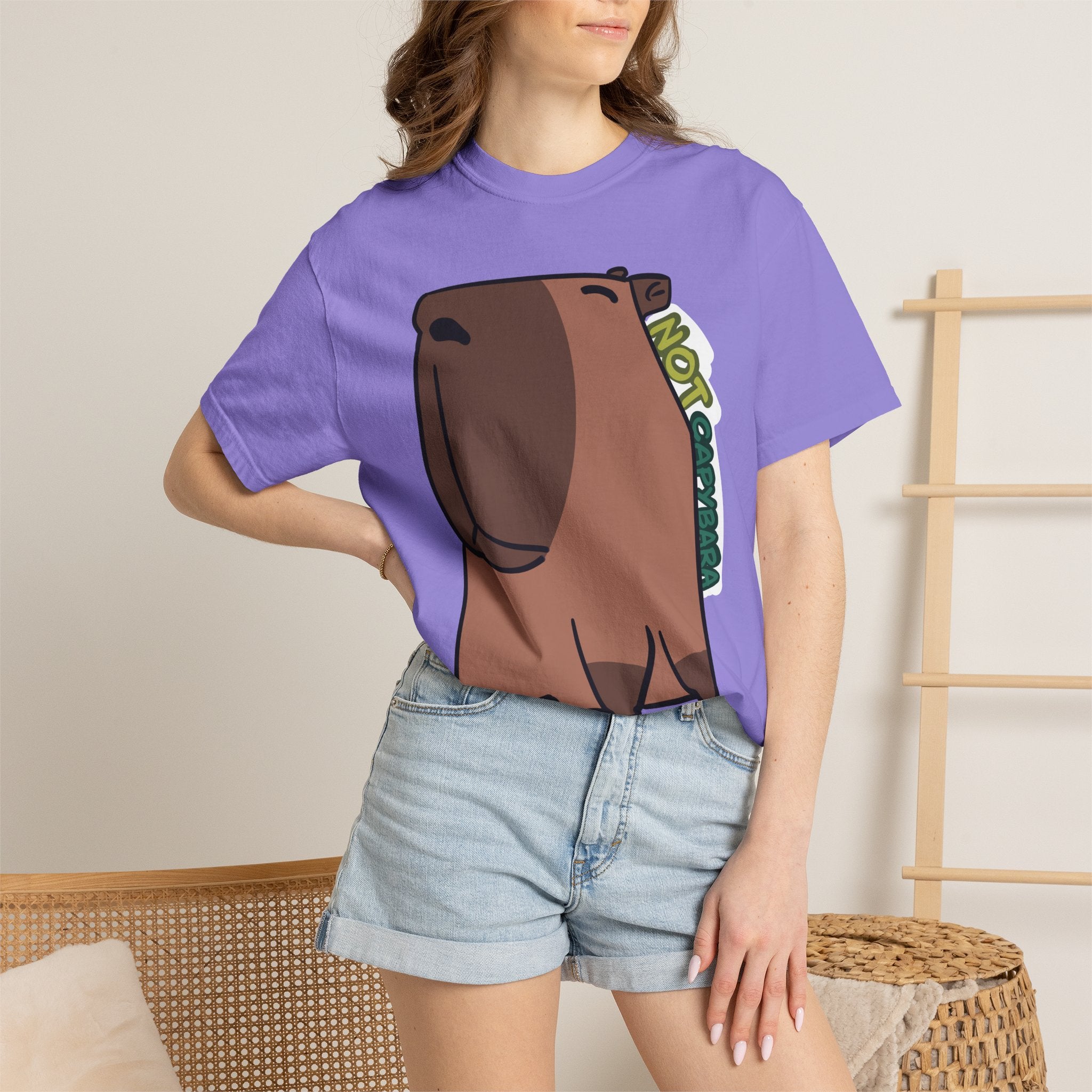 T-shirt Capybara — T-shirt unisexe mignon de dessin animé "Pas un Capybara"