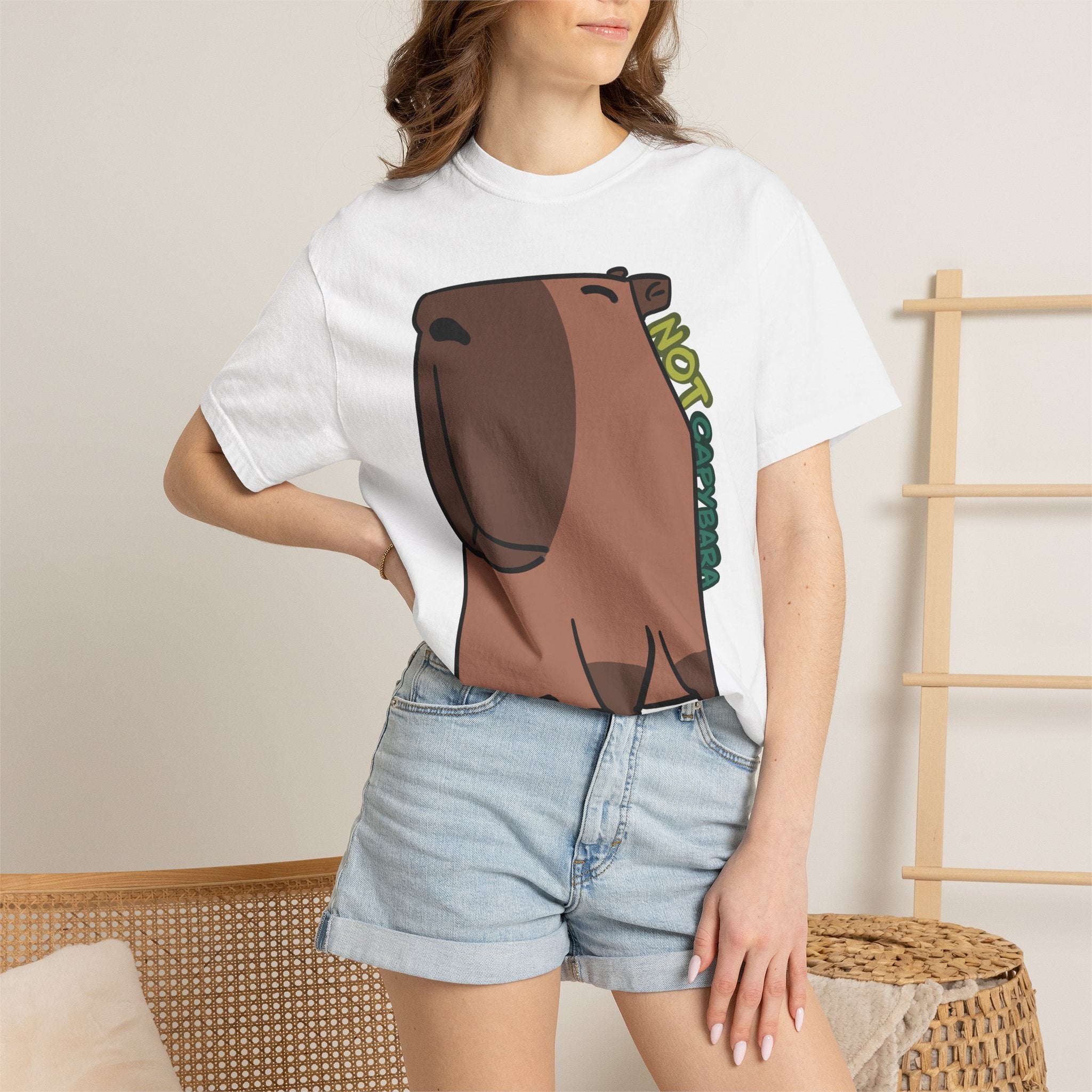 T-shirt Capybara — T-shirt unisexe mignon de dessin animé "Pas un Capybara"