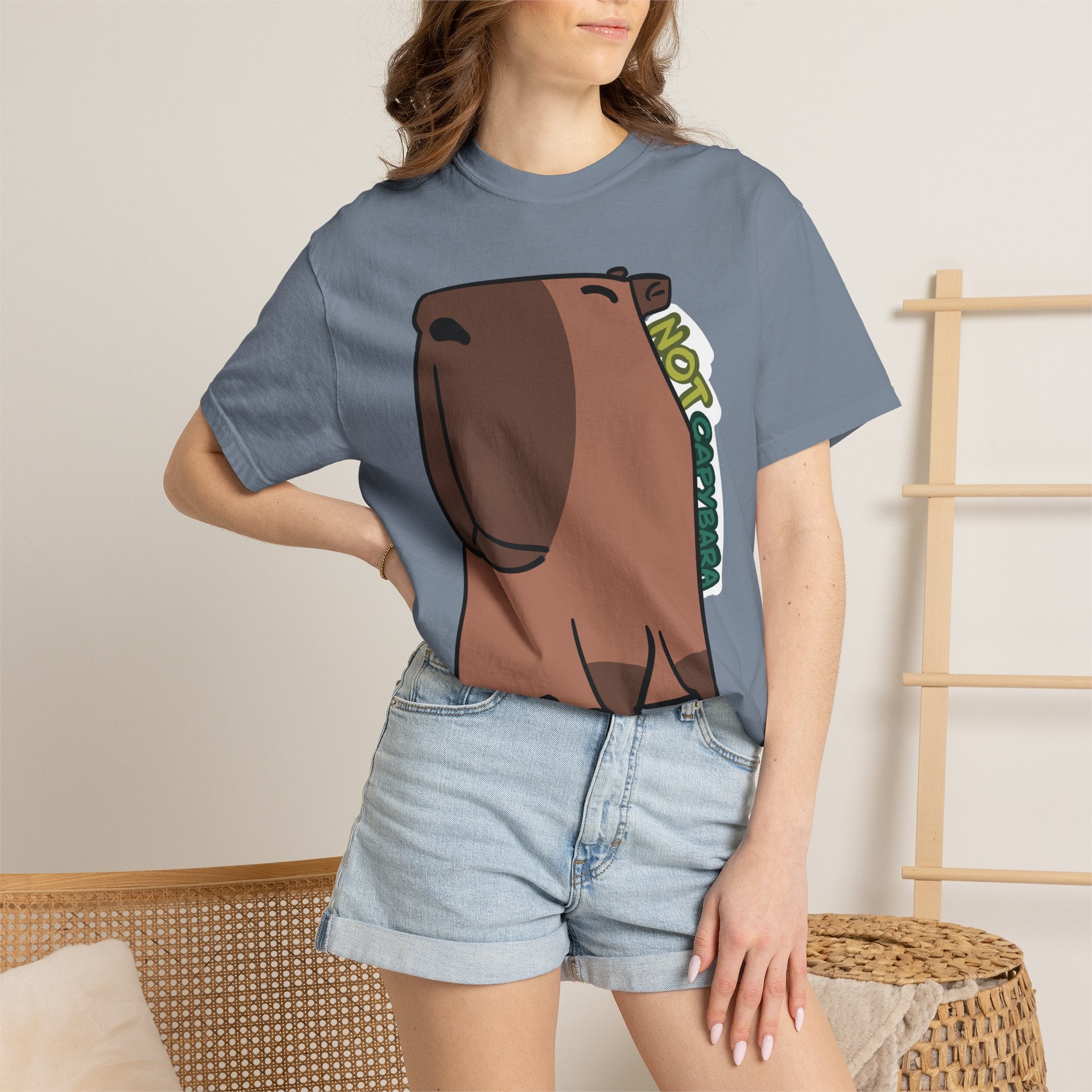 T-shirt Capybara — T-shirt unisexe mignon de dessin animé "Pas un Capybara"